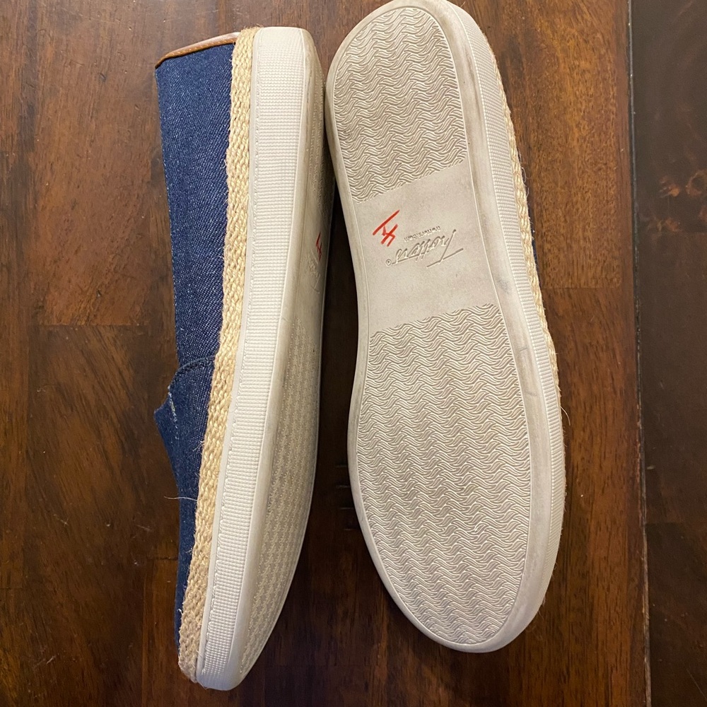 Trotters Women’s Casual Slip On Blue Jeans